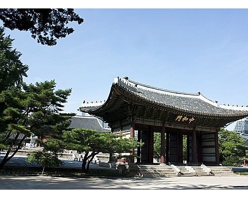 Deoksugung Palace