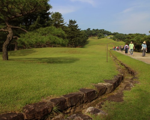 Tomb of King Muryeong and Royal