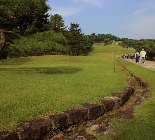 Tomb of King Muryeong and Royal