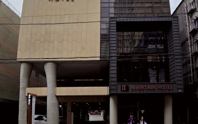 Rivertain Hotel
