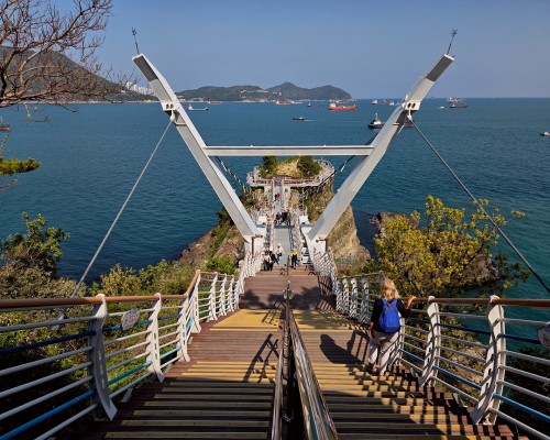 Songdo Yonggung Cloud Bridge