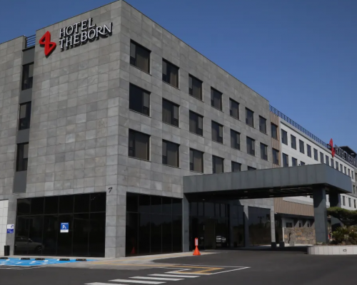 Hotel Theborn Jeju