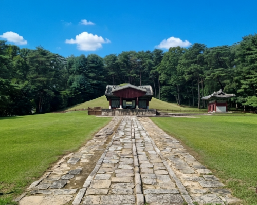 The East Nine Royal Tombs